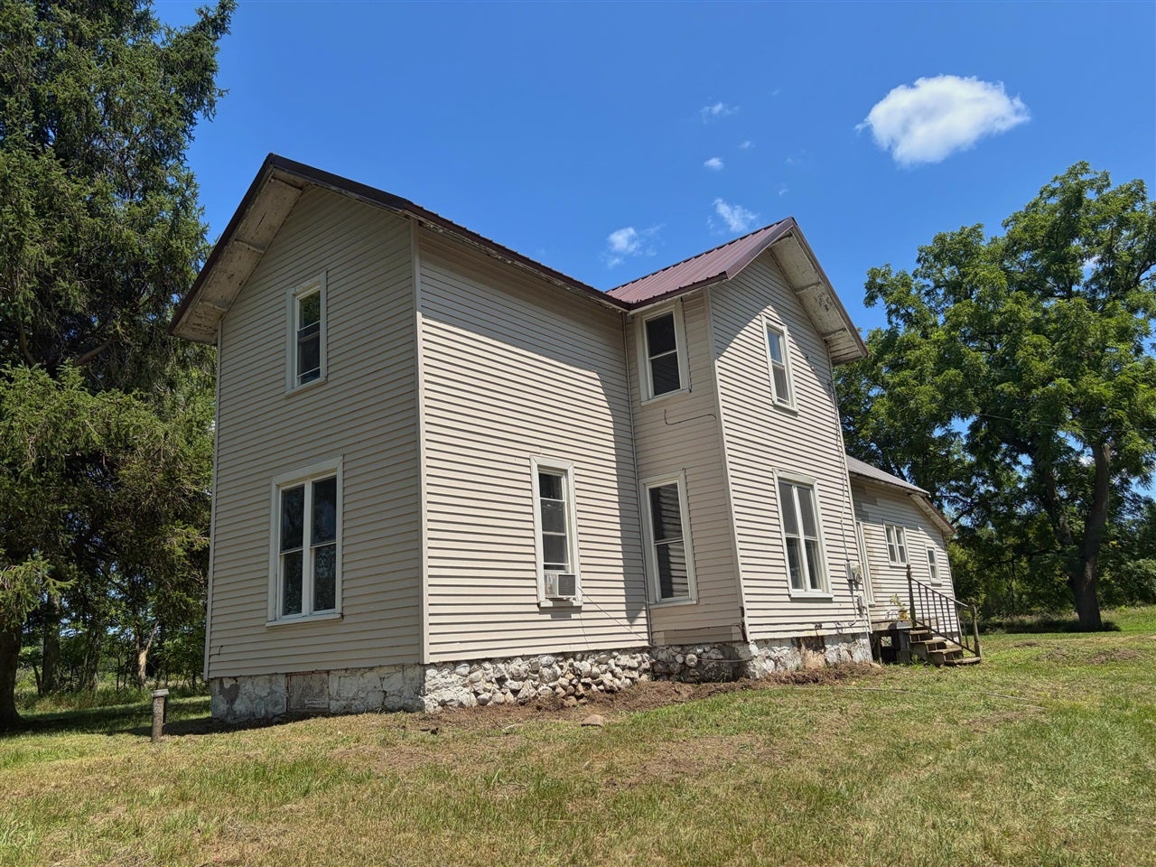 6331 Steamburg Road — photo