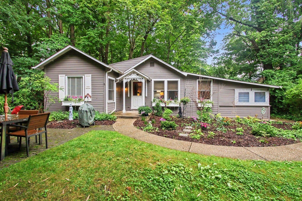 963 Allegan Street — photo