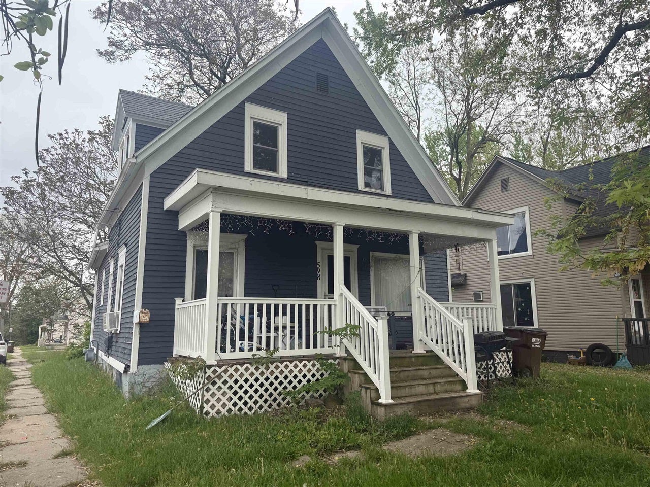 598 S Main Street — photo