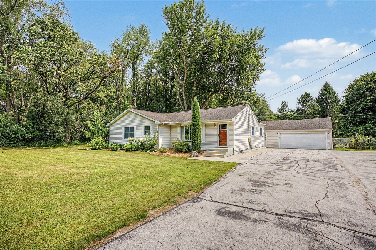 2511 Reynolds Road — photo