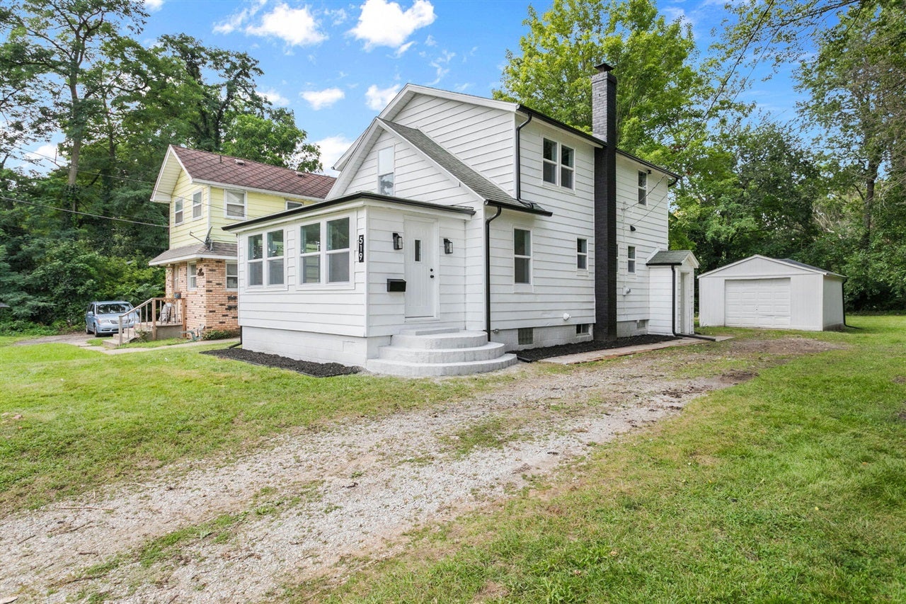 519 Superior Street — photo