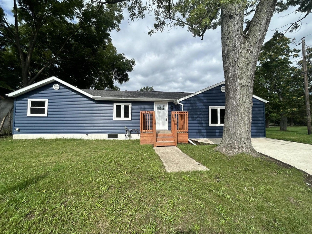 803 Enterprise Street — photo