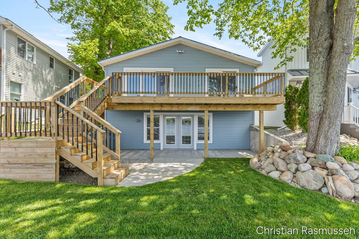 1025 Adams Street — photo