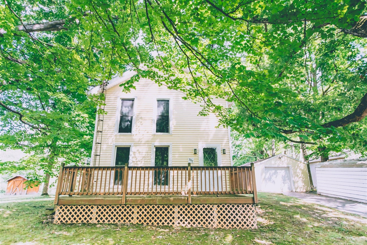 307 Railroad Street — photo