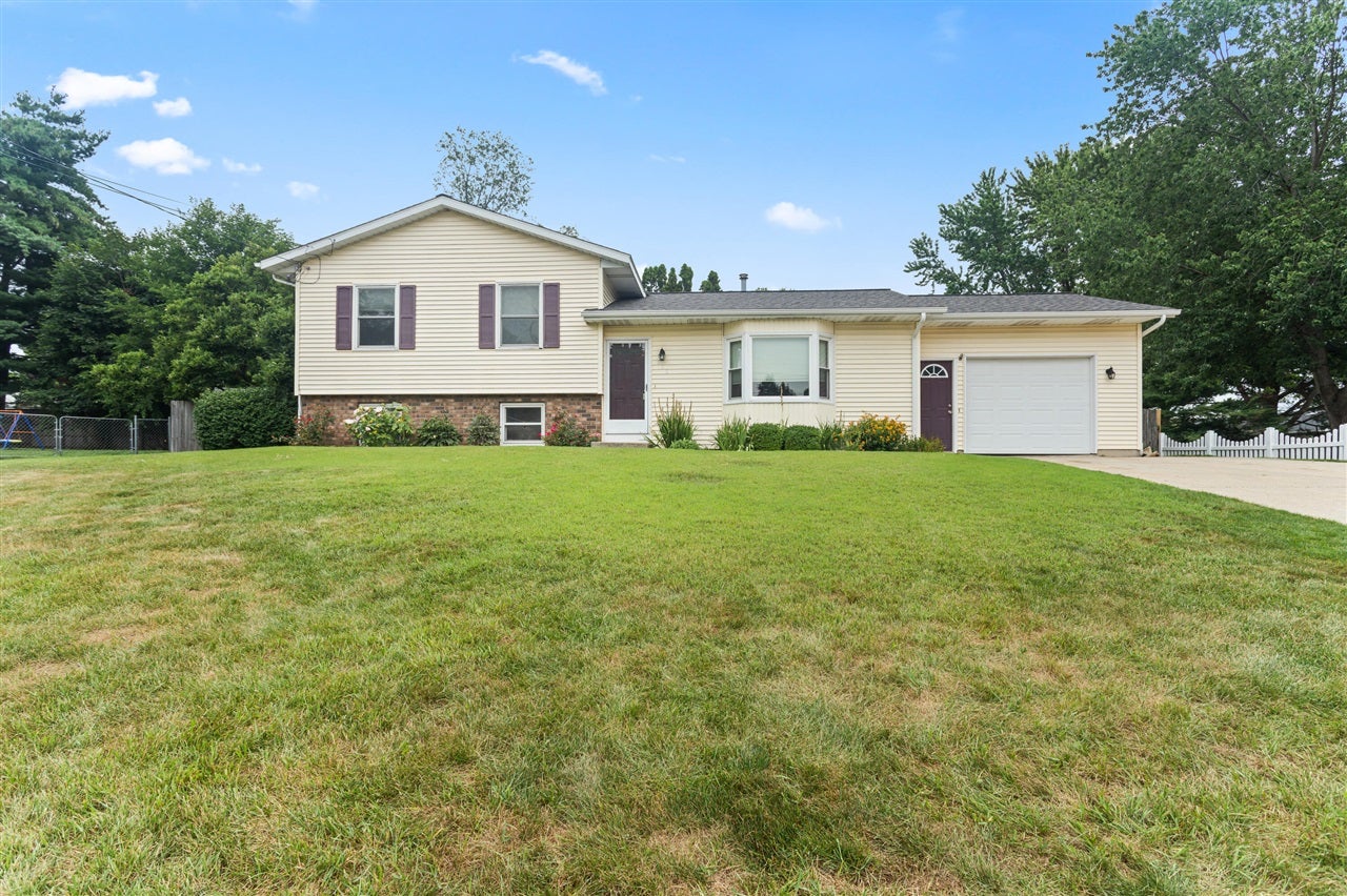 508 Arthur Court — photo