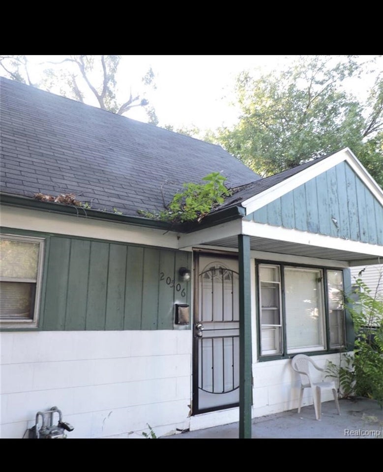 20506 Revere Street — photo