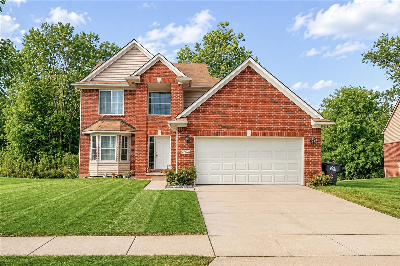 26626 Lakepointe Drive — photo