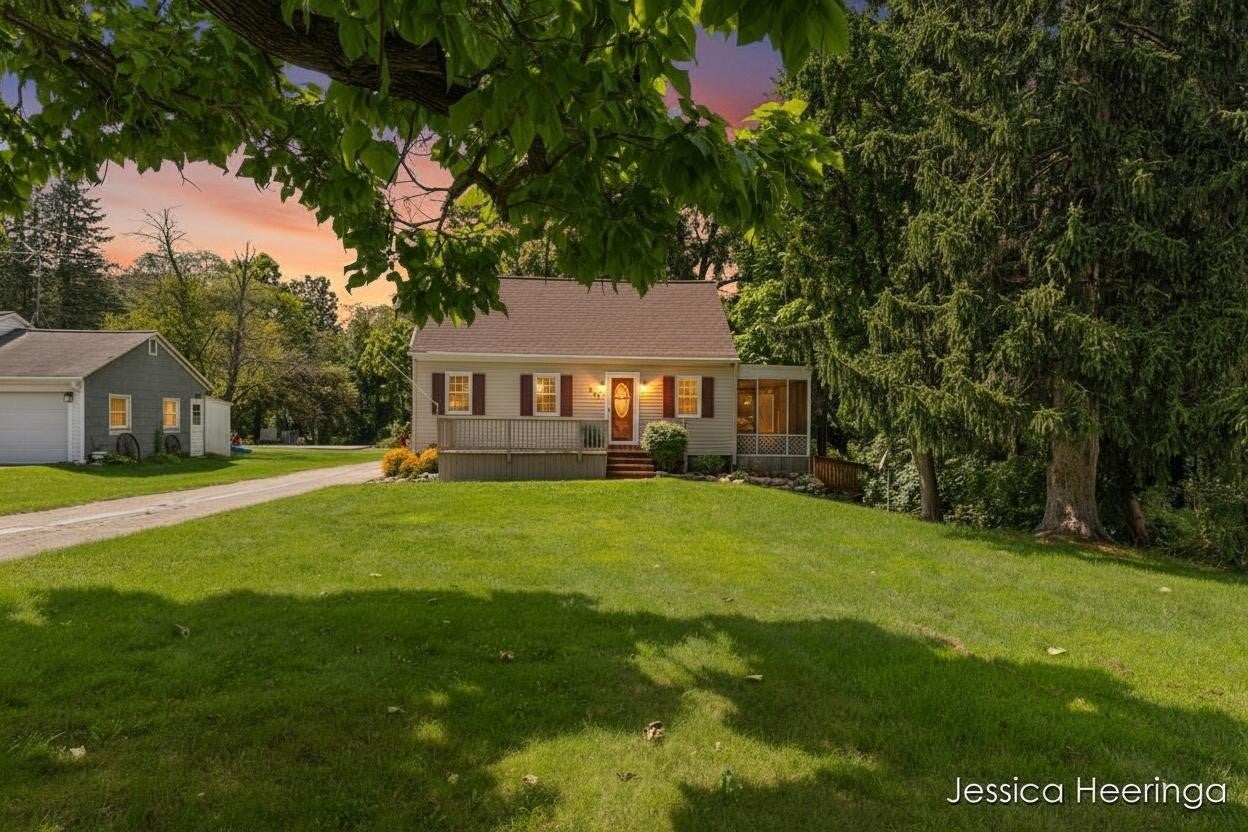 475 Northland Court — photo