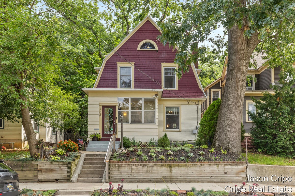 706 Lafayette Avenue — photo