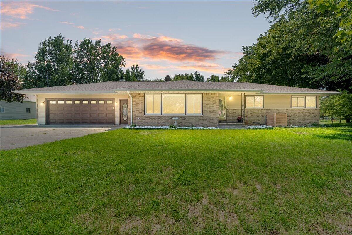 4874 E Grand River Avenue — photo