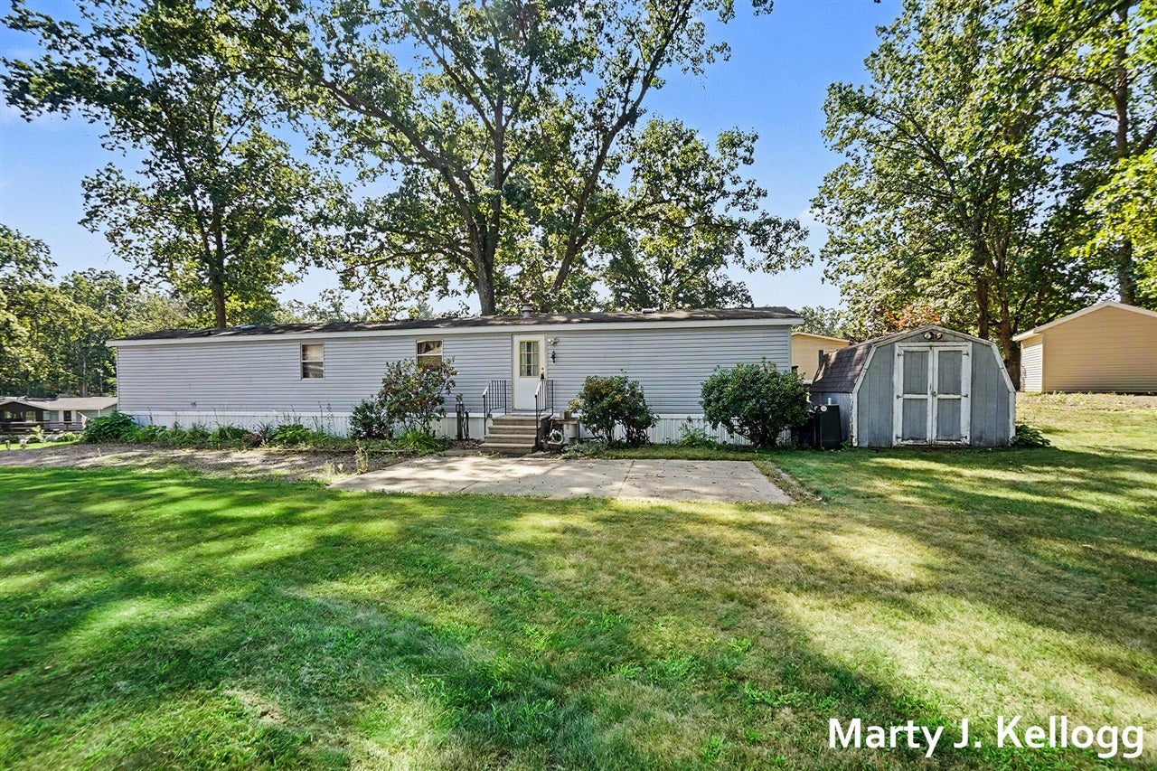 2511 S Fawn Avenue — photo