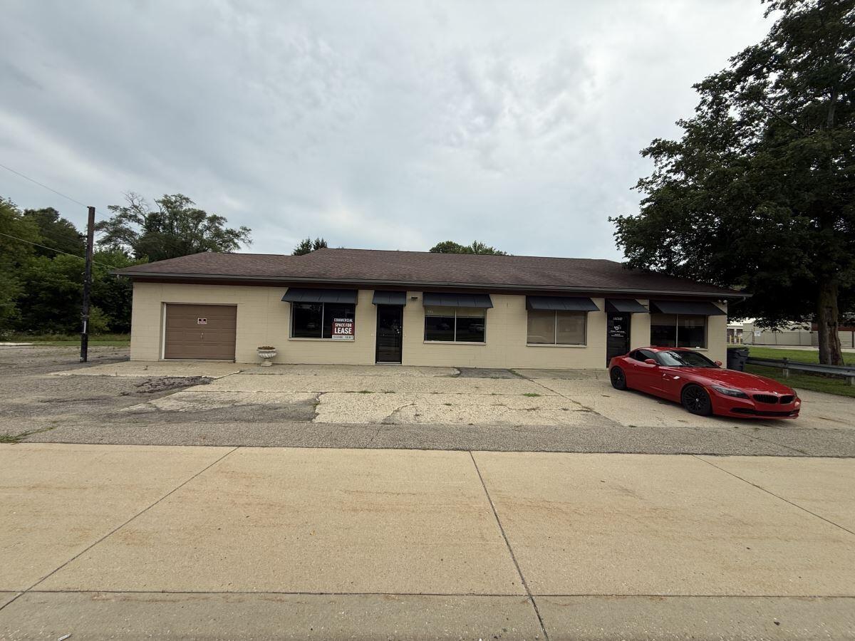 37458 W Red Arrow Highway 1 — photo