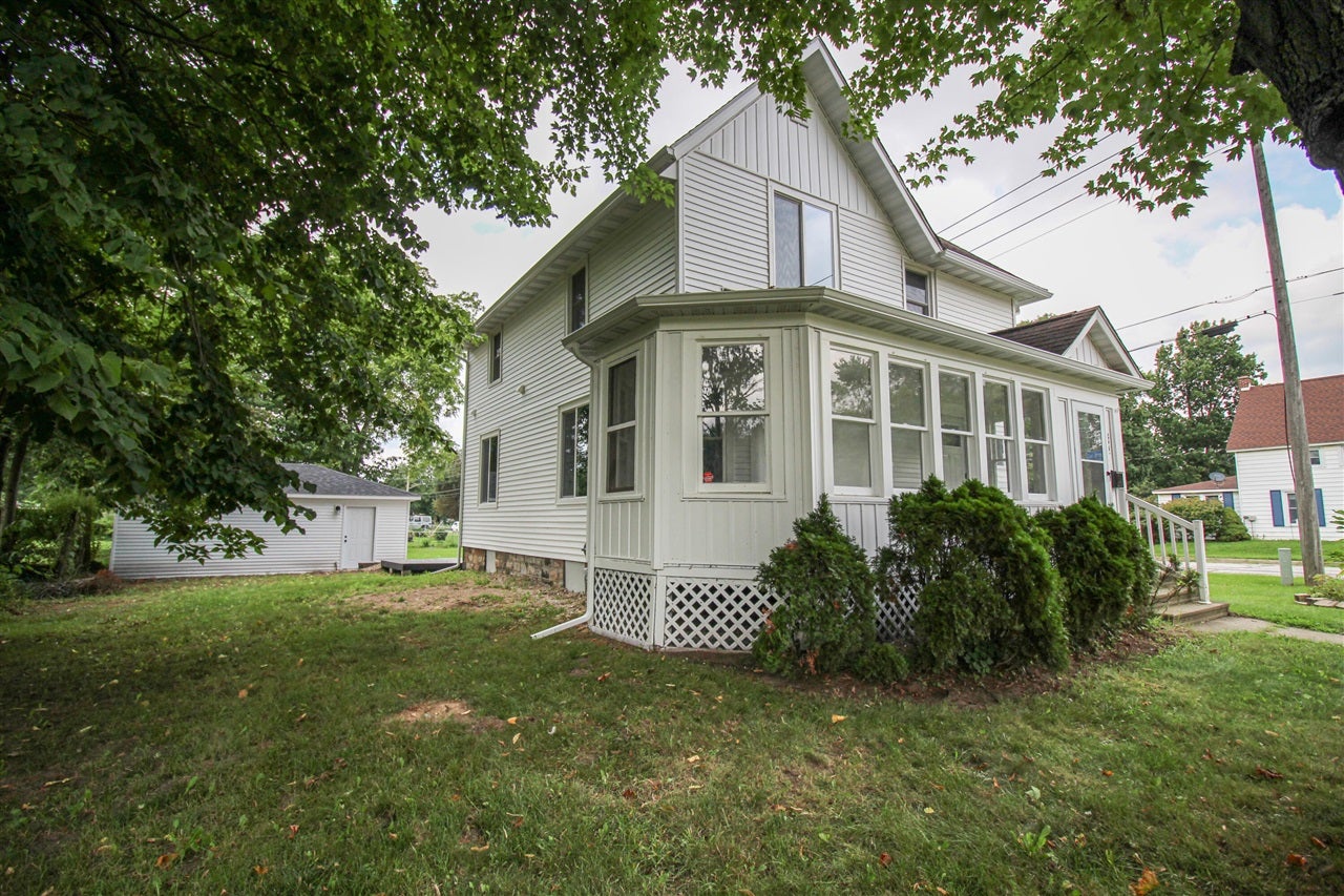 822 N Main Street — photo