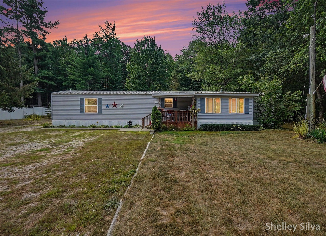 2705 W Southern Avenue — photo