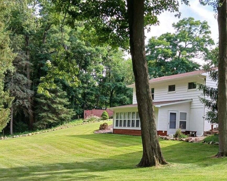 457 Hardwood Drive — photo