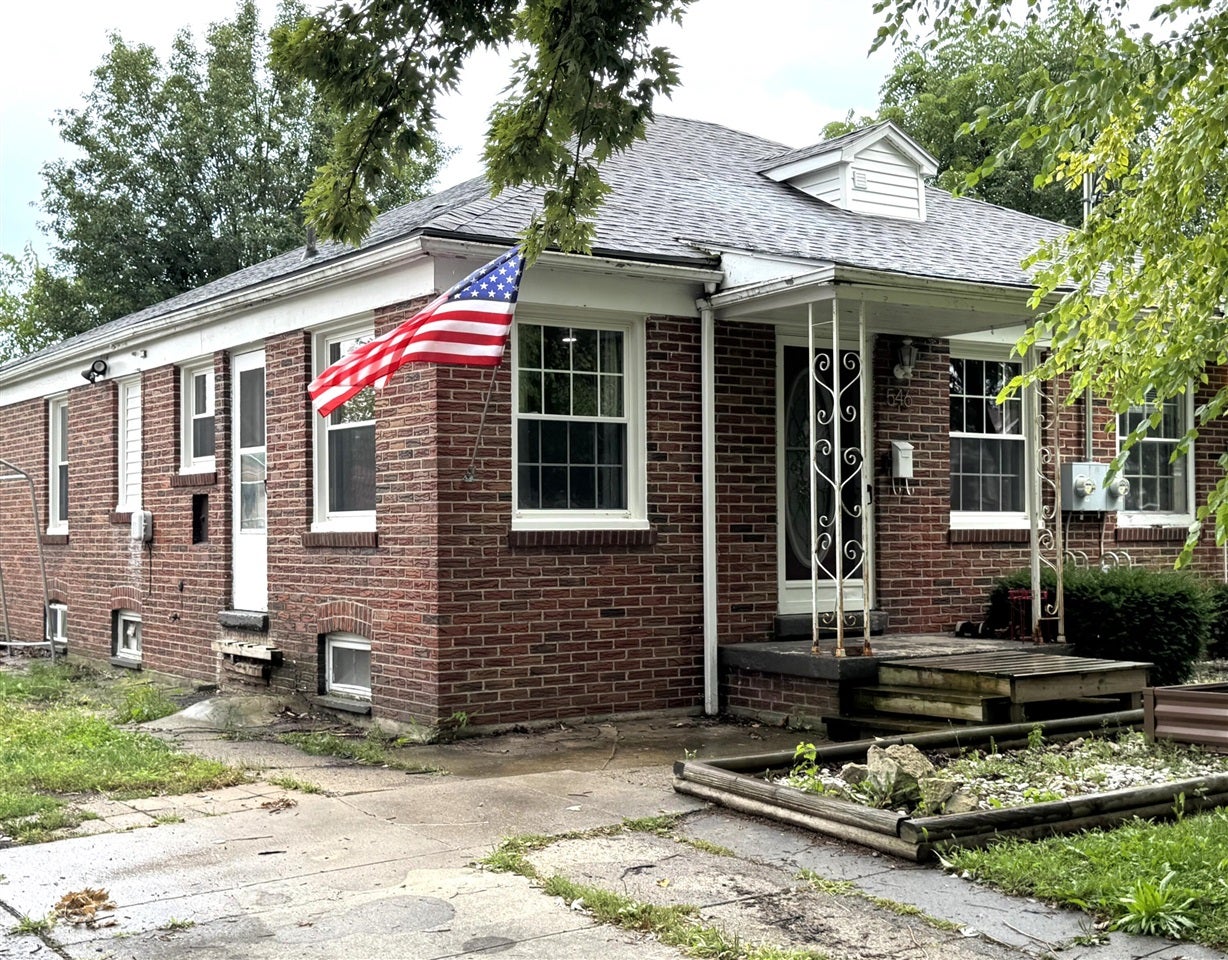 546 Northwestern Drive — photo