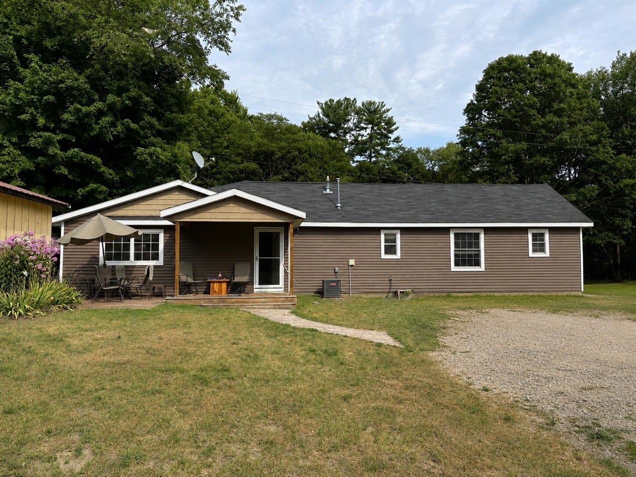 807 Josephine Street — photo