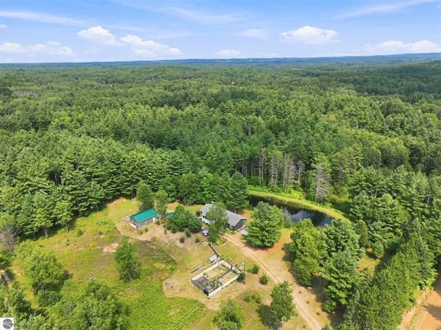 21222 21 Mile Road — photo