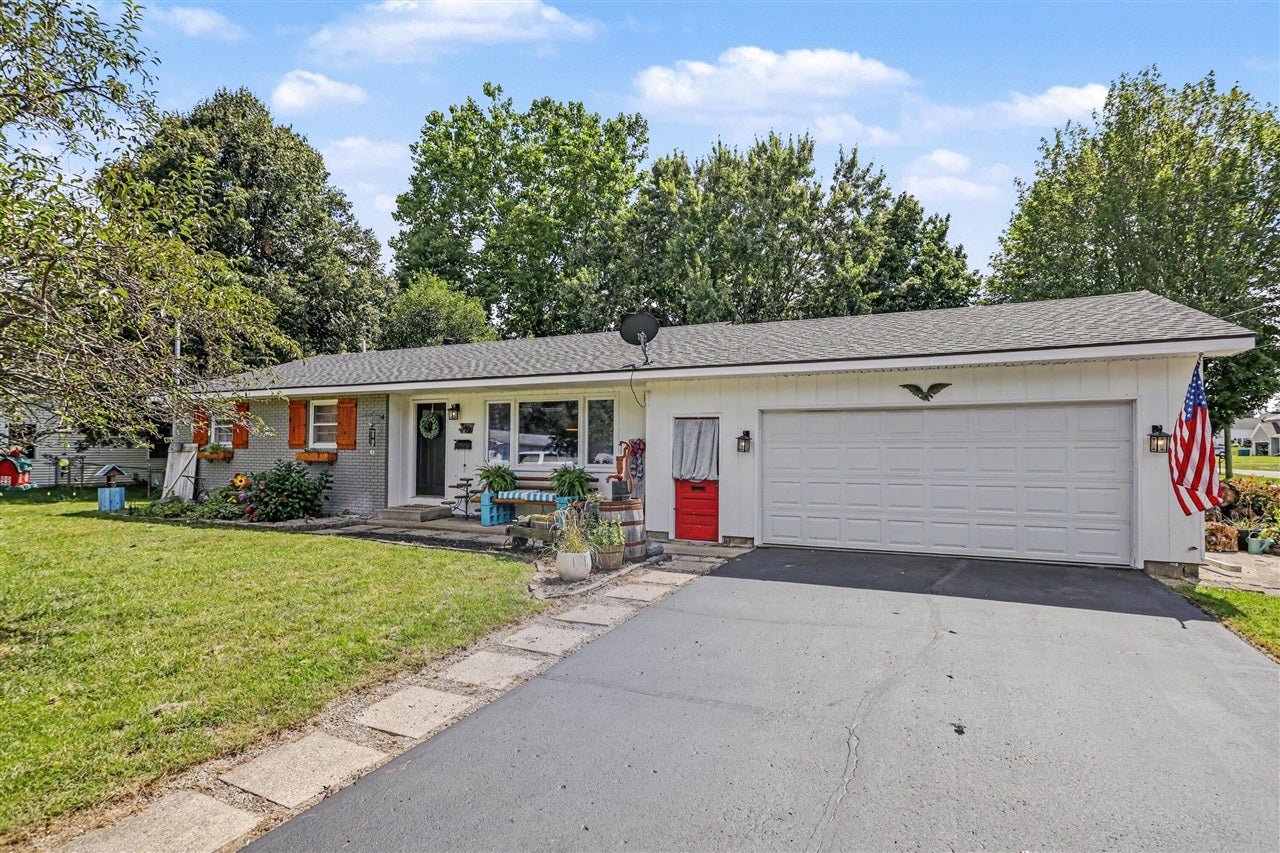 319 W Willard Street — photo