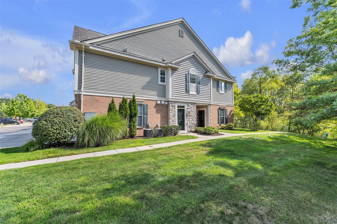 2263 Pinecroft Drive — photo