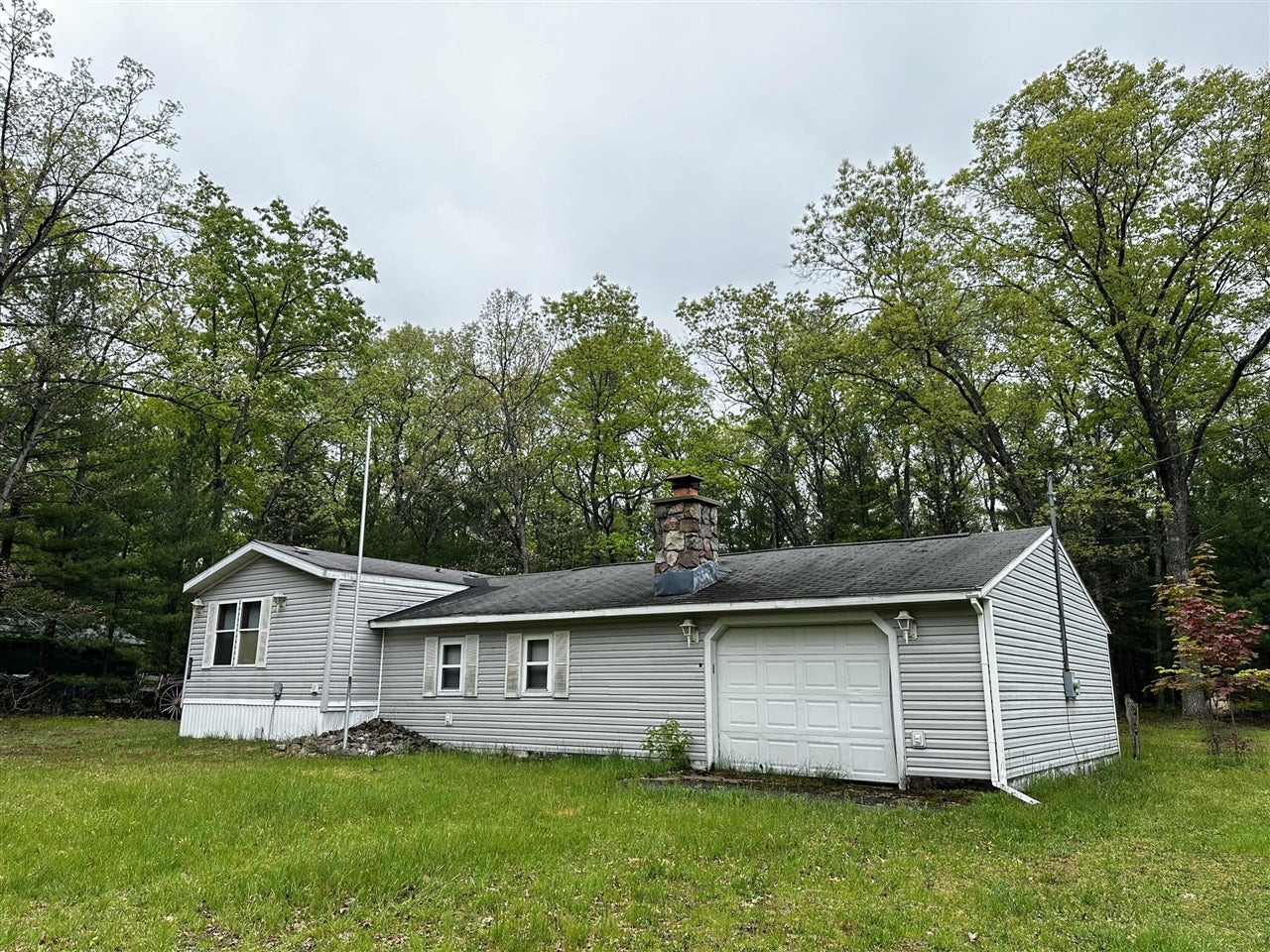 1627 W Delong Drive — photo