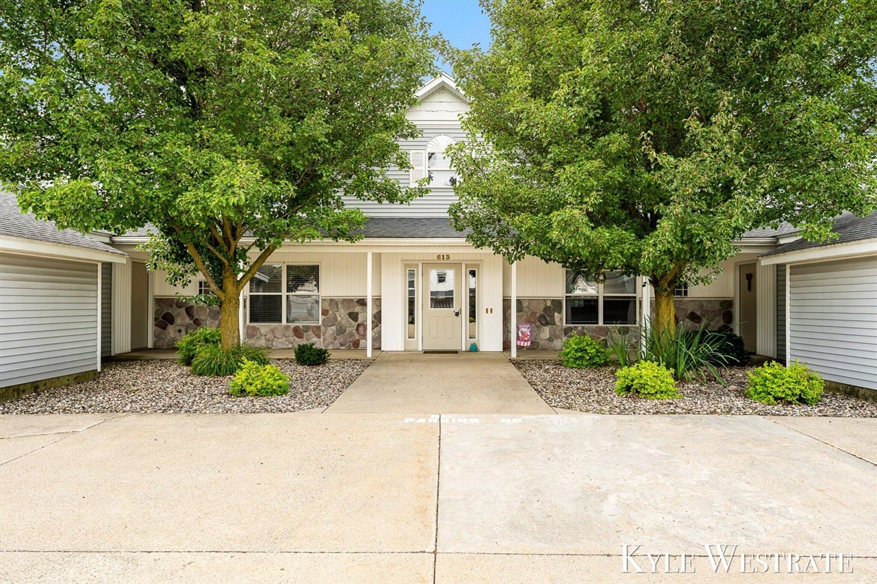 613 Trinity Drive #2 — photo