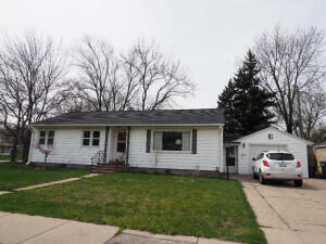 1135 W Summit Avenue — photo