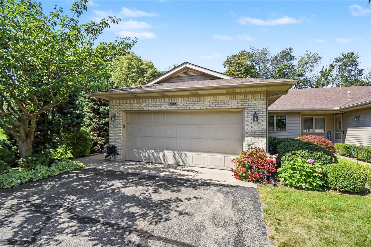 7005 Amber Springs Drive 65 — photo