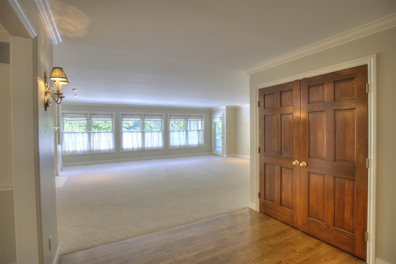 4890 Mill Run, Jackson, MI 49201 — photo 2