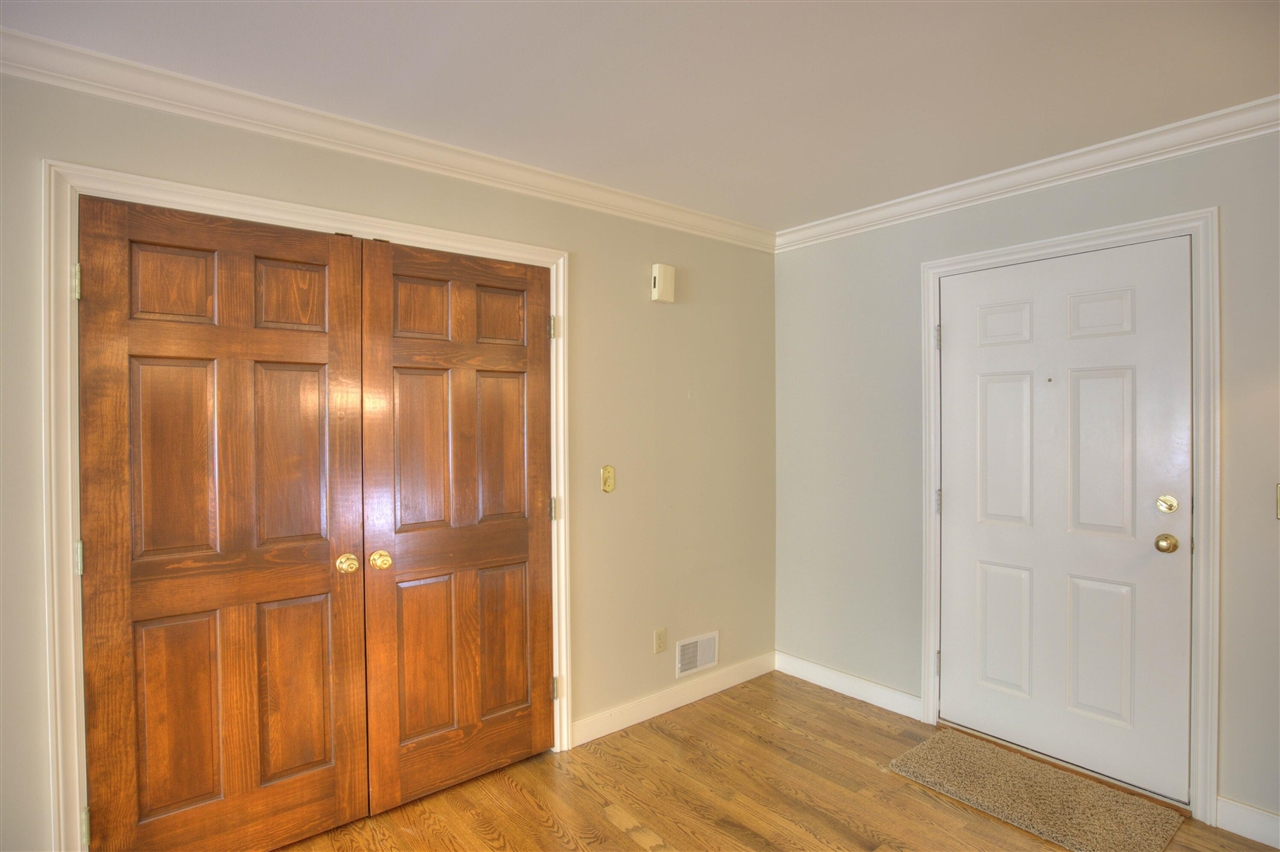 4890 Mill Run, Jackson, MI 49201 — photo 3