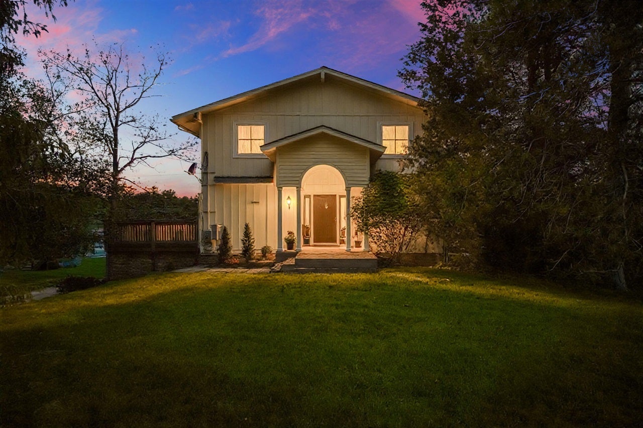 7490 Ledgewood Drive — photo