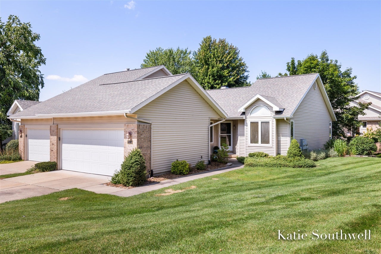 2116 Shetland Drive — photo
