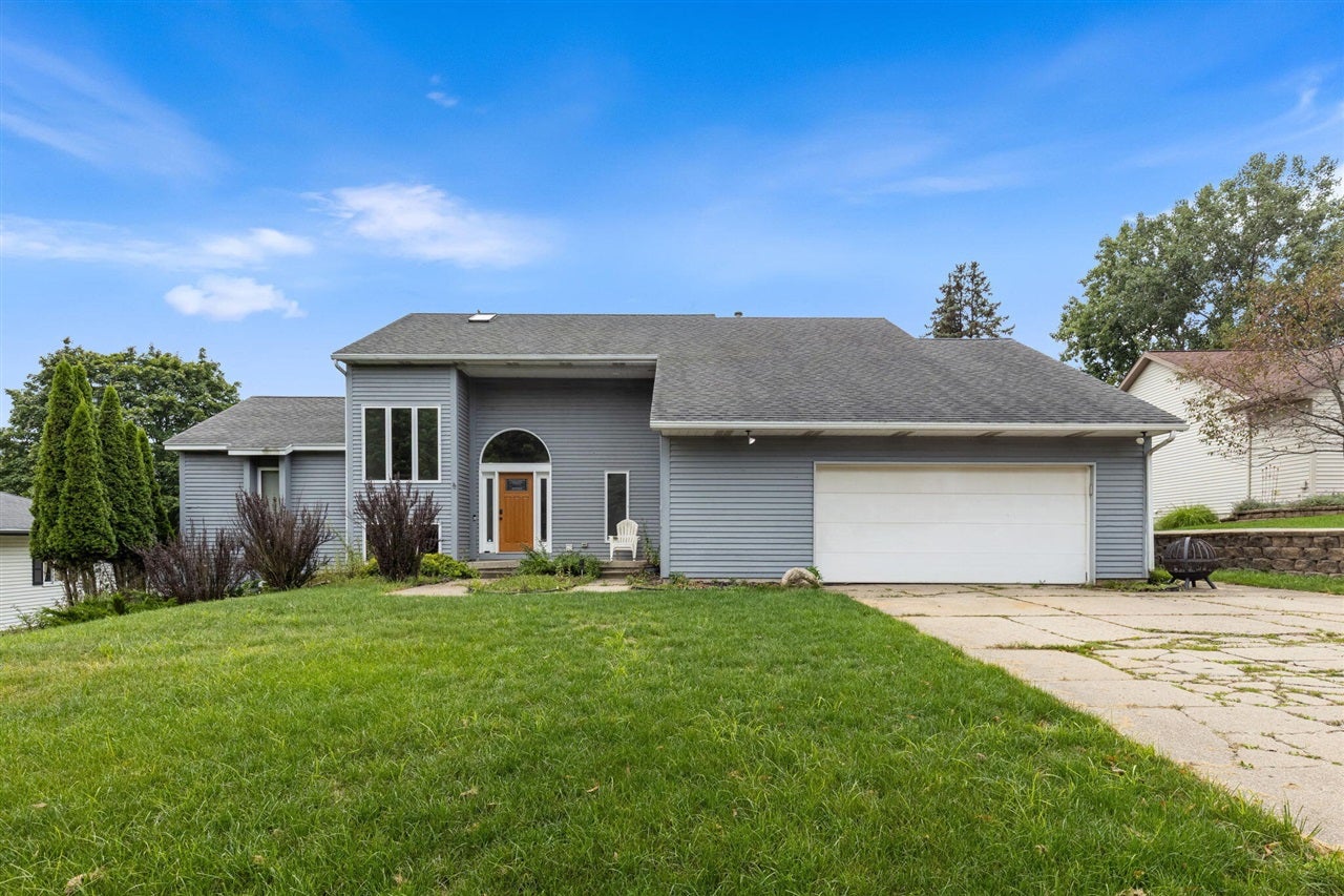 2630 Glencairin Drive — photo
