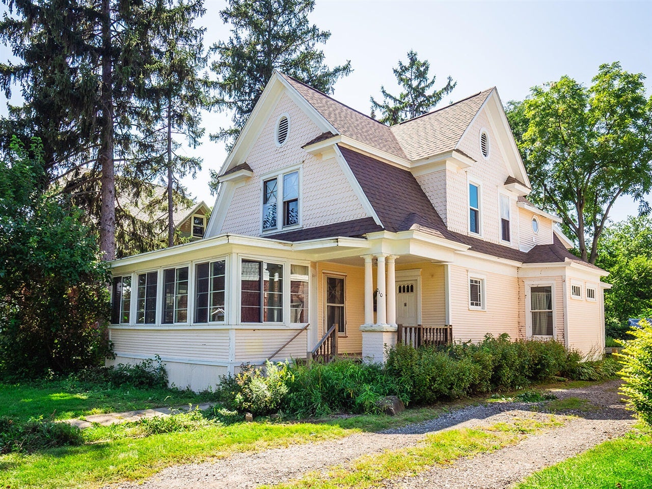 210 S Elm Street — photo