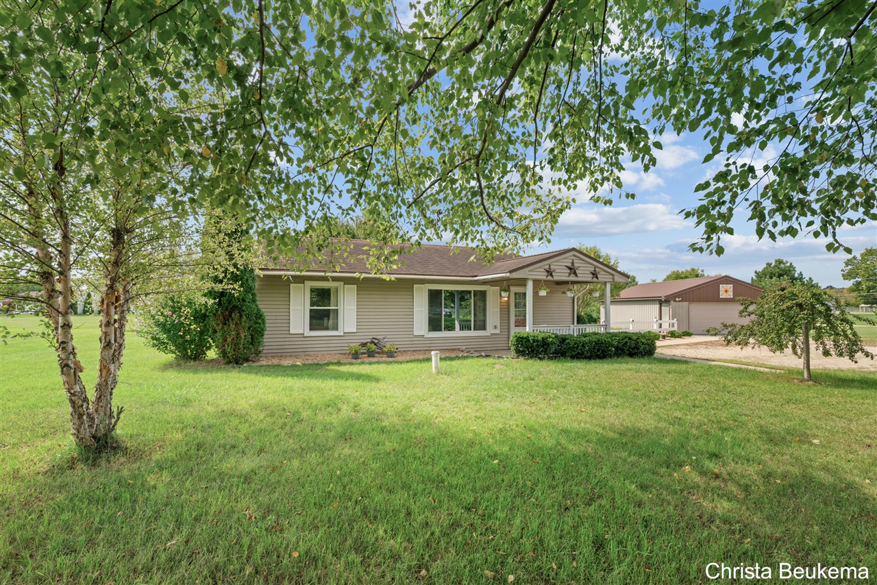 88 E Parmeter Road, Ionia, MI 48846 — photo 2