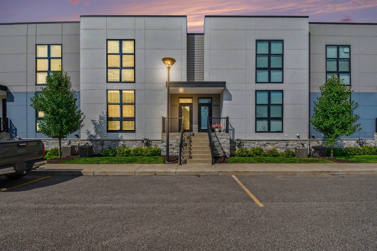 6011 Port View Drive — photo