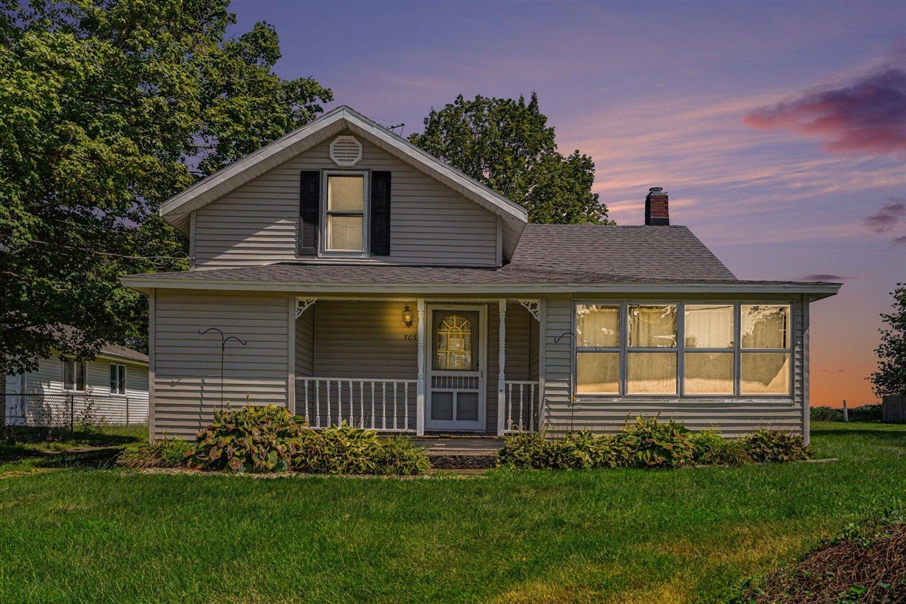 703 Best Street — photo