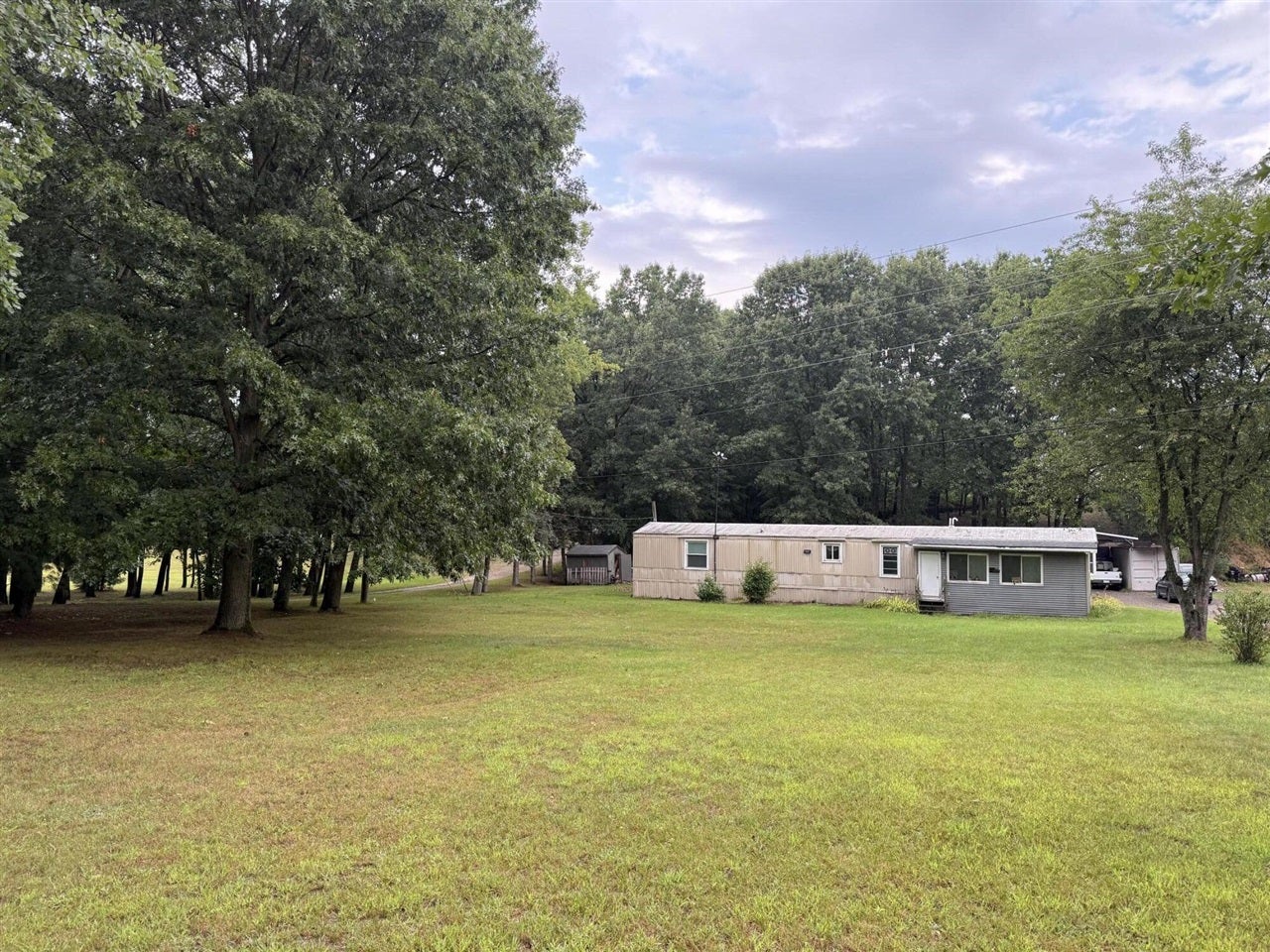22104 W Kendaville Road — photo