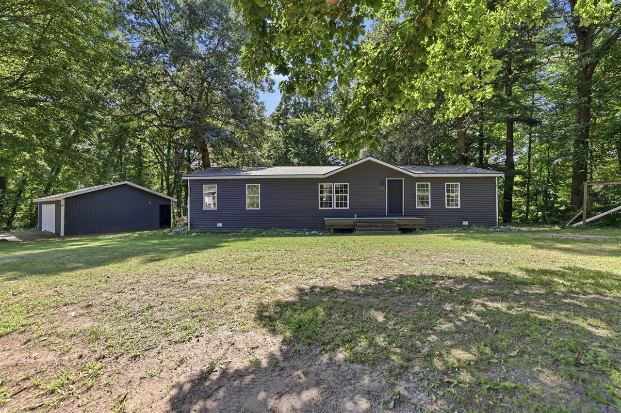 7460 Pine Ridge Drive — photo