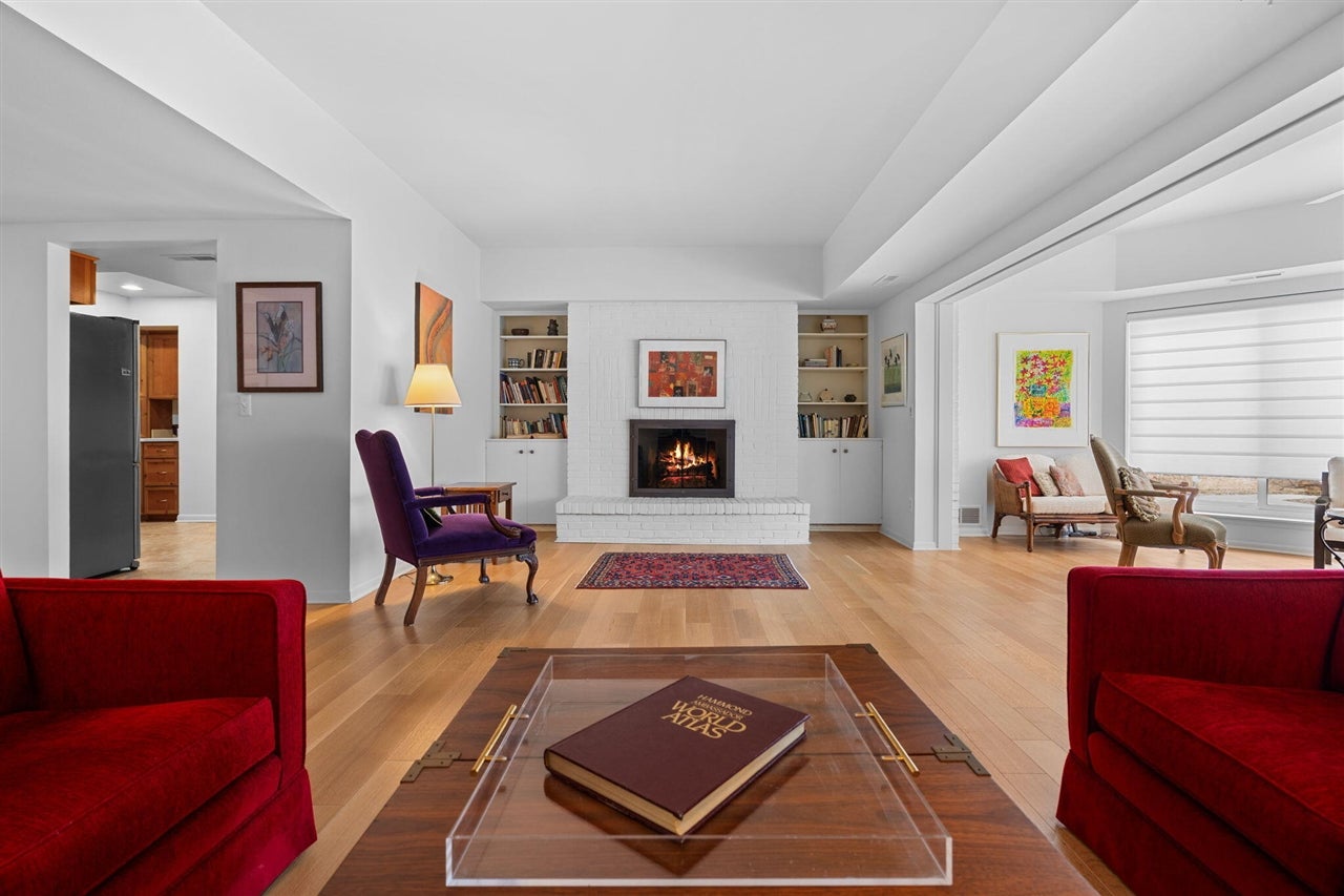 2115 Nature Cove Court 210 — photo