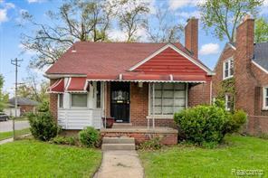 19703 Mansfield Street — photo