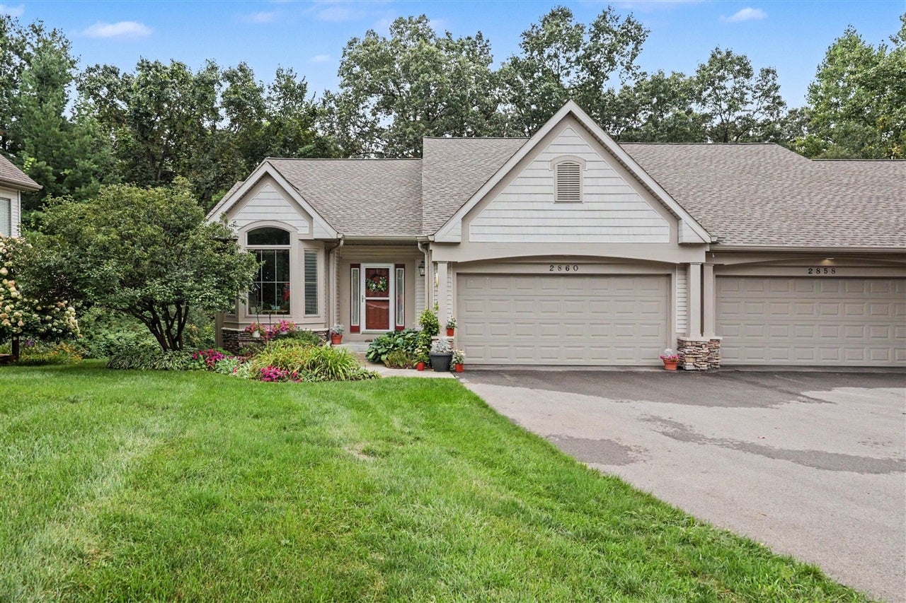 2860 Willow Ln Court — photo
