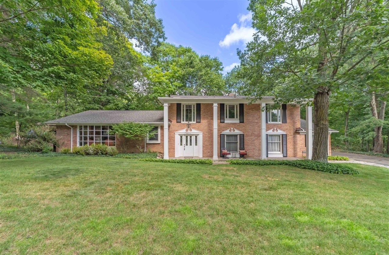 34150 Hunters Row — photo