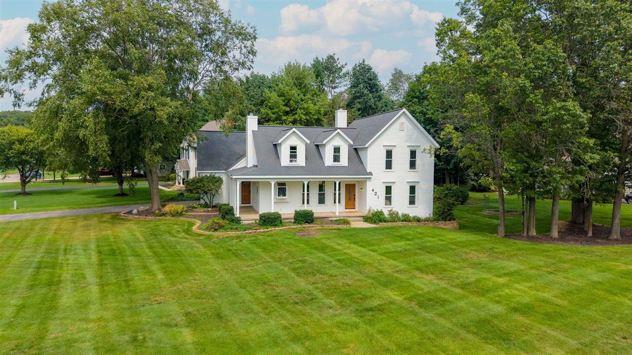 401 Erin Isle Court — photo