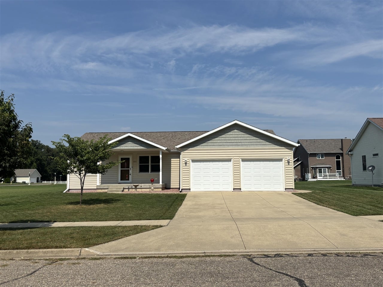 604 Hampshire Drive — photo