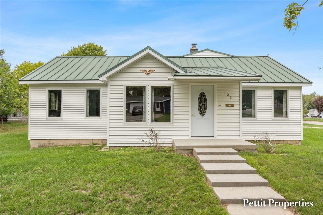 302 John Street — photo