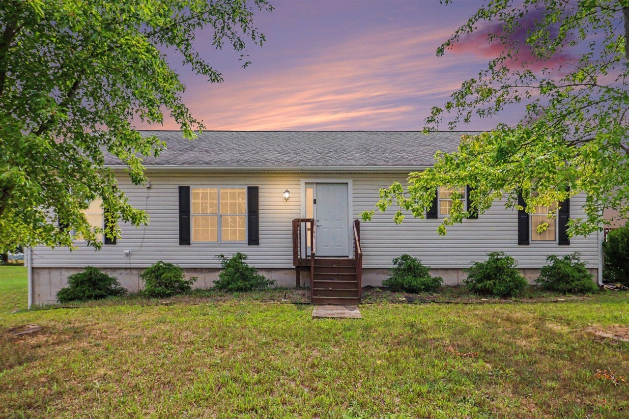 14743 Jefferson Road — photo