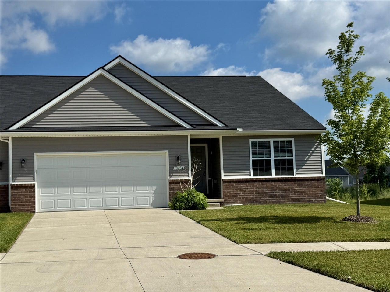 10284 Swan Lake Circle — photo