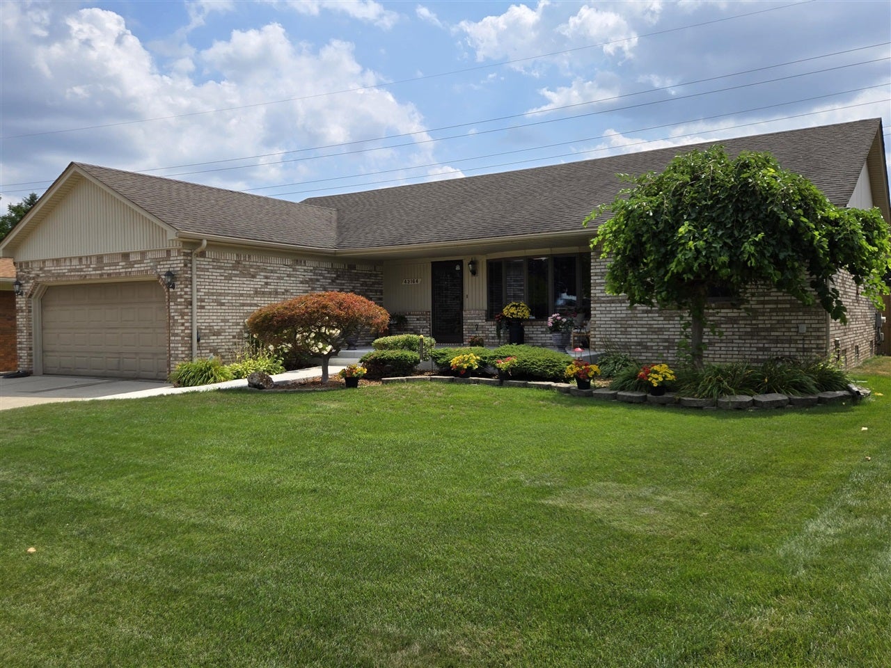 43164 Hillcrest Drive — photo