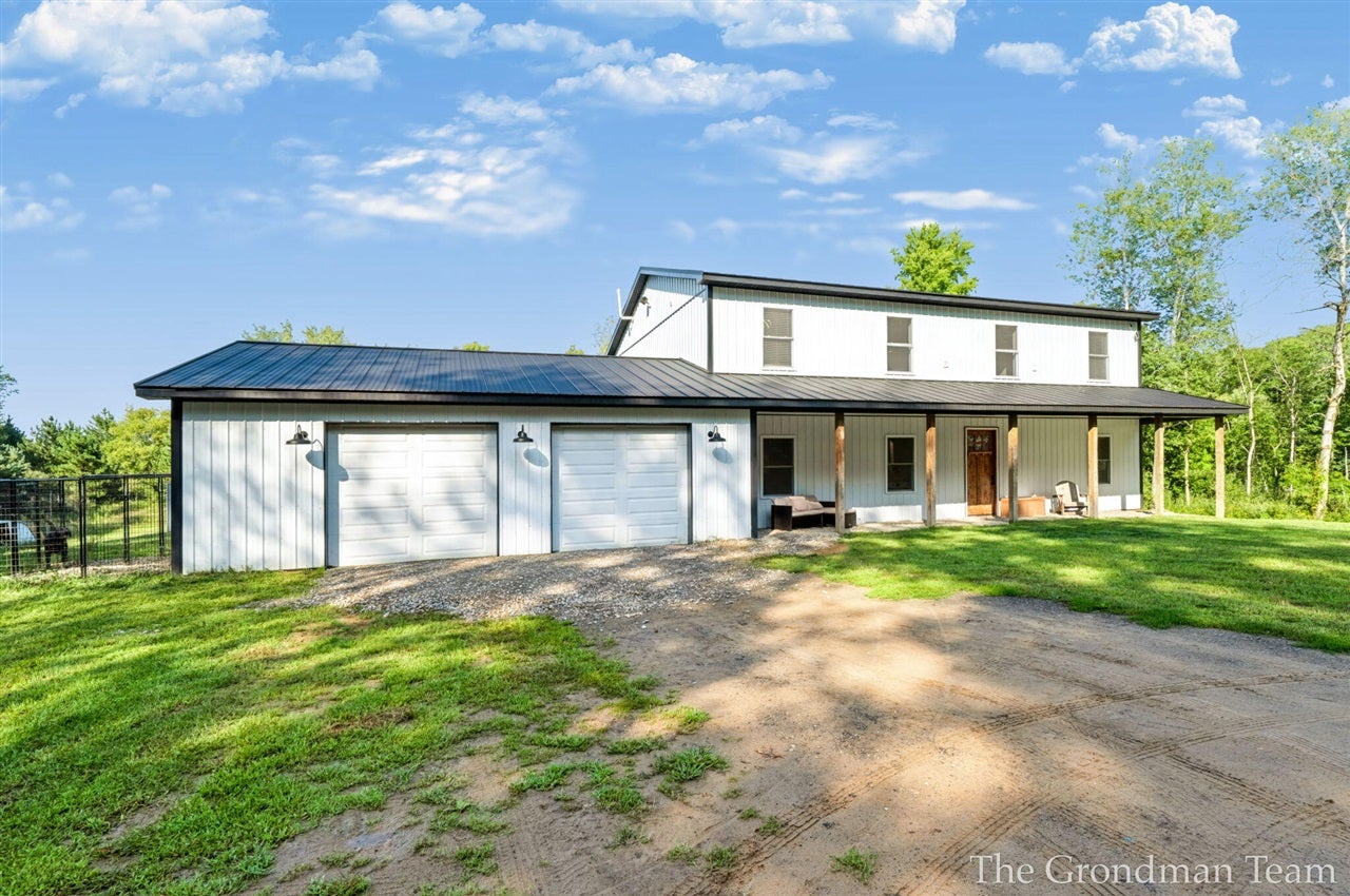 9418 Deer Valley Drive — photo